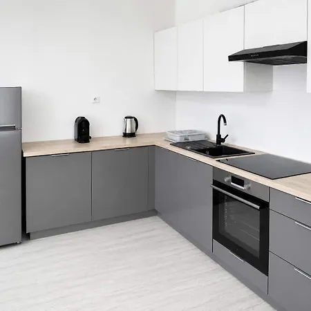 Family Haven - 45 Min To Vienna & Free Parking * Bratislava