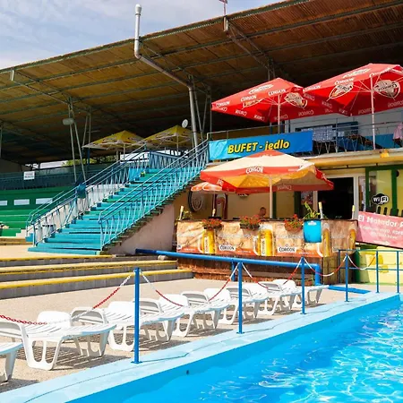 Apartment Family Haven - 45 Min To Vienna & Free Parking